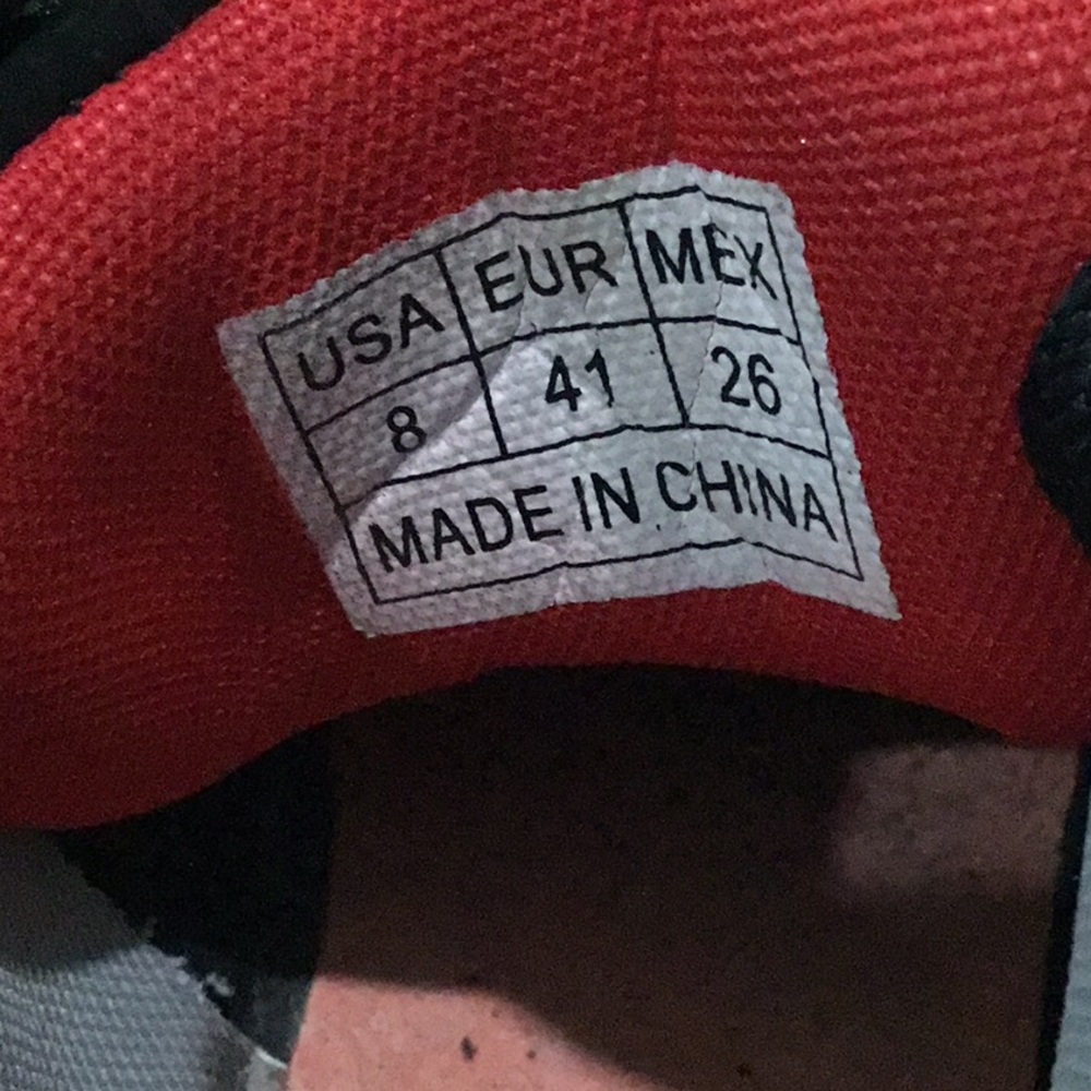 Jordan 4 - Picture 5 of 5